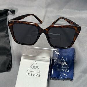 MIYYA Tortoise Shell Women's Sunglasses